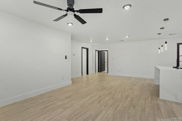 134 Elmo, San Antonio, TX 78225