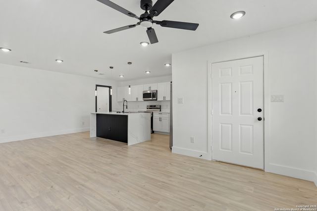 134 Elmo, San Antonio, TX 78225