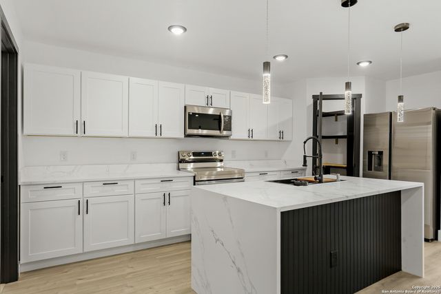 134 Elmo, San Antonio, TX 78225