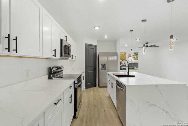 134 Elmo, San Antonio, TX 78225