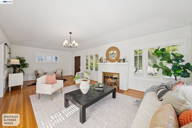 3244 Fernside Blvd, Alameda, CA 94501