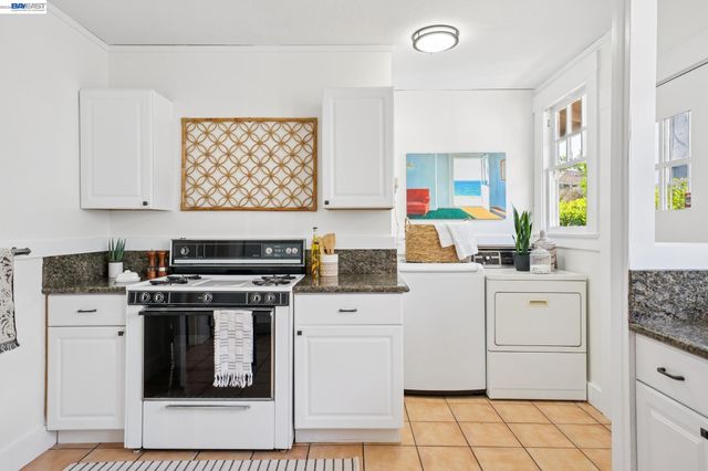3244 Fernside Blvd, Alameda, CA 94501