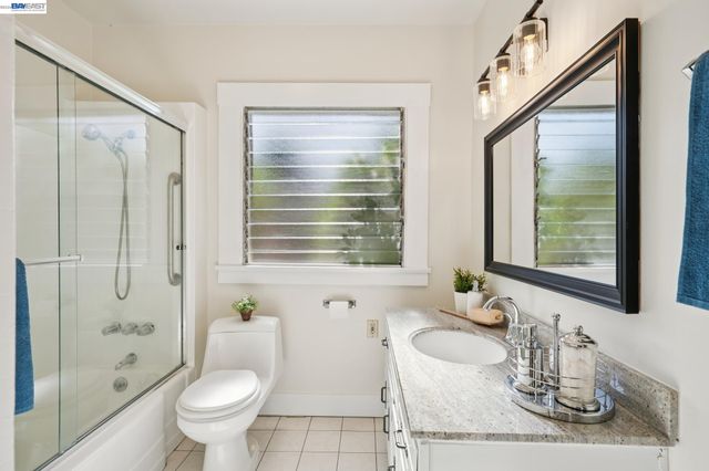 3244 Fernside Blvd, Alameda, CA 94501