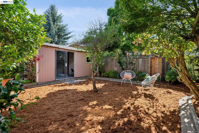 3244 Fernside Blvd, Alameda, CA 94501