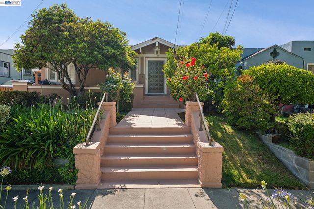 3244 Fernside Blvd, Alameda, CA 94501