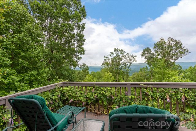 131 N Forge Crest Drive, Mills River, NC 28759
