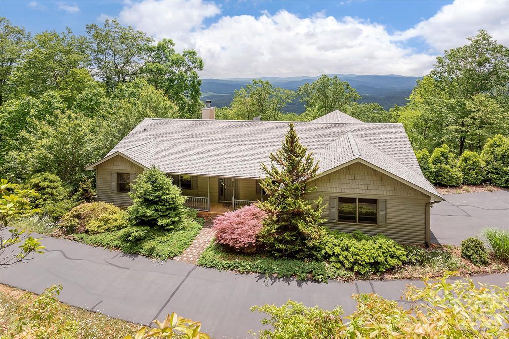 131 N Forge Crest Drive, Mills River, NC 28759