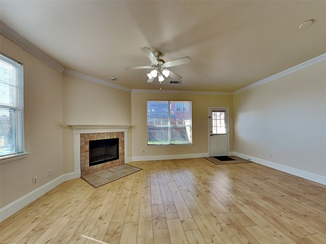 930 Plaza Lane, Richardson, TX 75080
