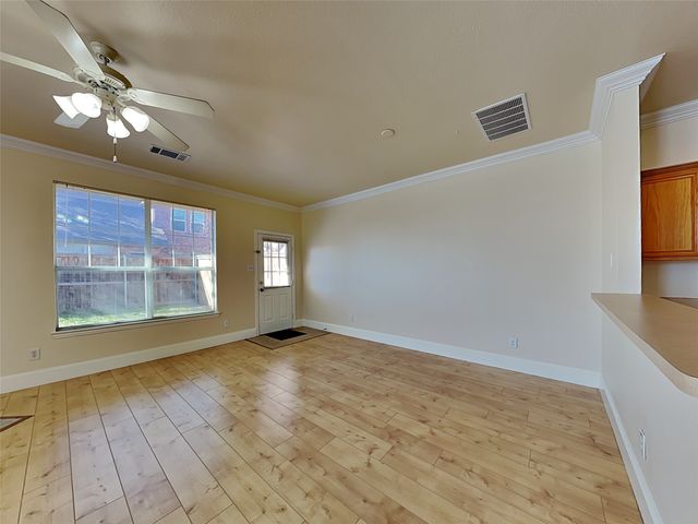 930 Plaza Lane, Richardson, TX 75080