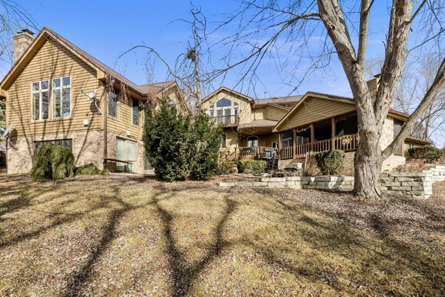 9210 County Road K, Franksville, WI 53126