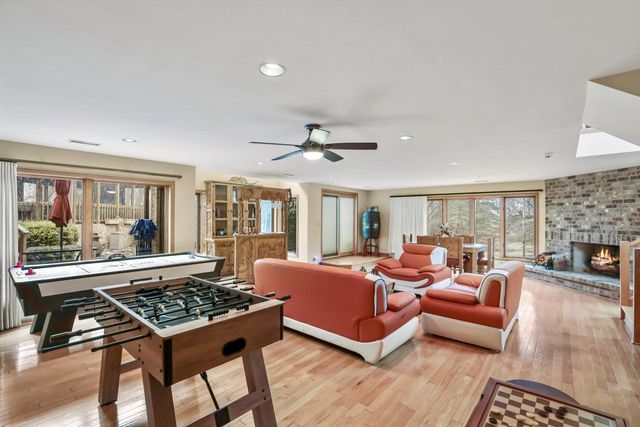 9210 County Road K, Franksville, WI 53126