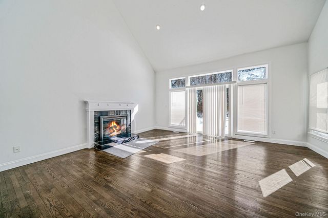 1944 Wading River Manor Road, Wading River, NY 11792