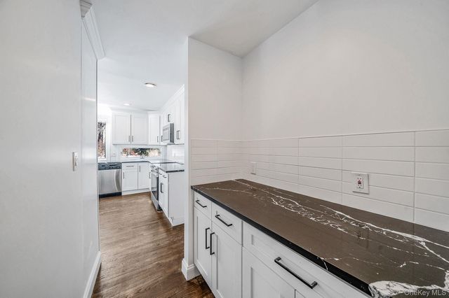 1944 Wading River Manor Road, Wading River, NY 11792