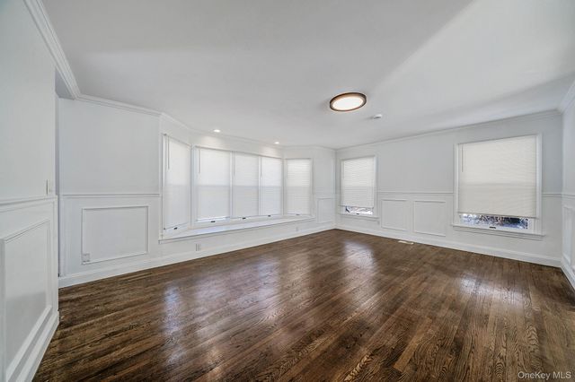 1944 Wading River Manor Road, Wading River, NY 11792