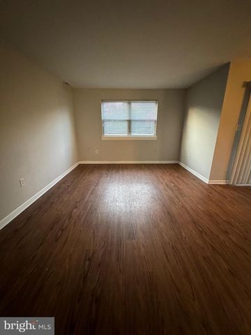 8-4 FLORENCE TOLLGATE, Florence, NJ 08518