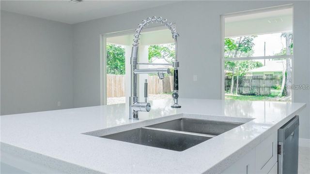 2916 WINLOCK AVENUE, Deltona, FL 32738