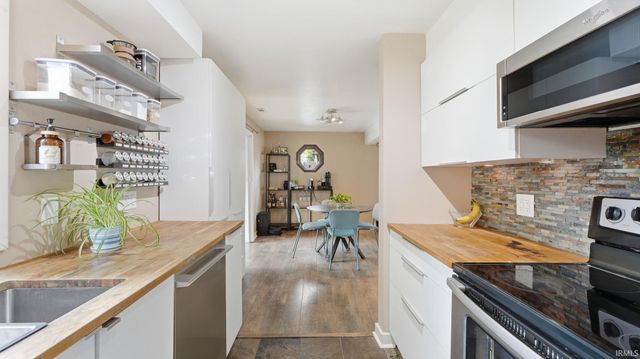 7323 Wrangler Trail, Fort Wayne, IN 46835