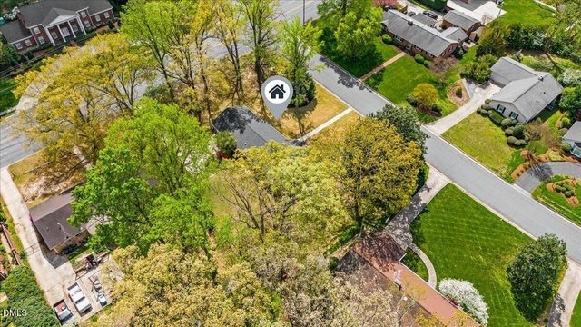 2805 Amherst Avenue, Burlington, NC 27215
