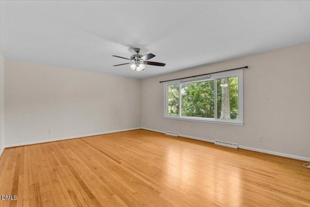 2805 Amherst Avenue, Burlington, NC 27215