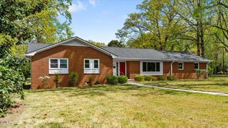 2805 Amherst Avenue, Burlington, NC 27215