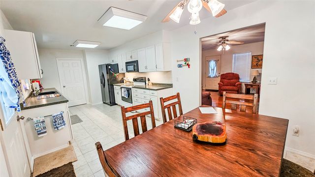 12 Granite Circle, Canadian, OK 74425