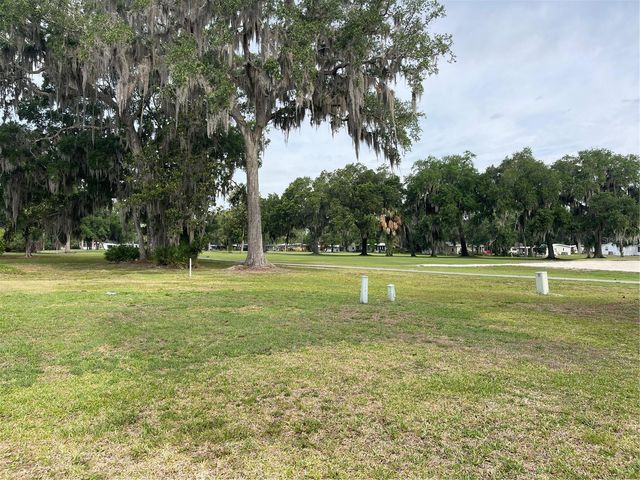 87 N BOBWHITE ROAD, Wildwood, FL 34785