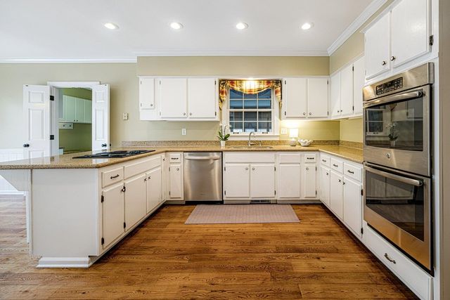 8225 BEEKMAN PL, Germantown, TN 38139