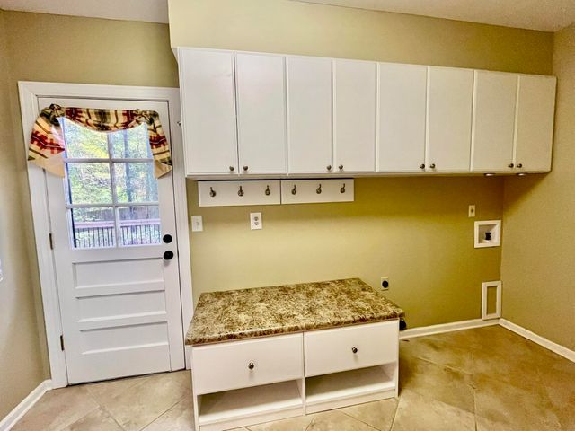 8225 BEEKMAN PL, Germantown, TN 38139