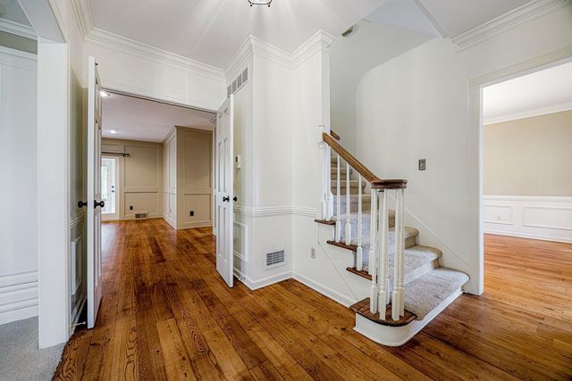 8225 BEEKMAN PL, Germantown, TN 38139