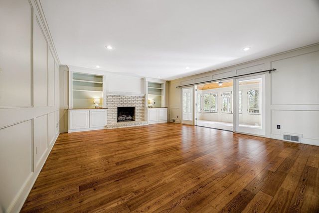 8225 BEEKMAN PL, Germantown, TN 38139