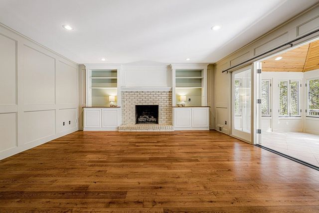 8225 BEEKMAN PL, Germantown, TN 38139