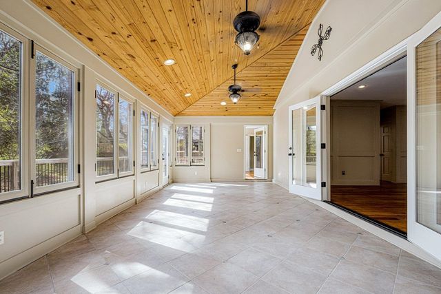 8225 BEEKMAN PL, Germantown, TN 38139