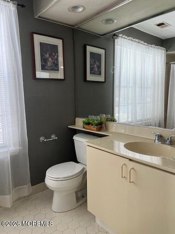 2803 Ridgefield Court 2803, Helmetta, NJ 08828