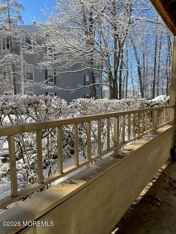 2803 Ridgefield Court 2803, Helmetta, NJ 08828