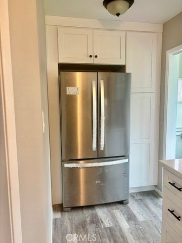 8432 Barnsley, Los Angeles, CA 90045