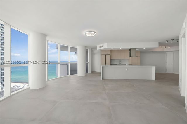 6301 Collins Ave 2307, Miami Beach, FL 33141