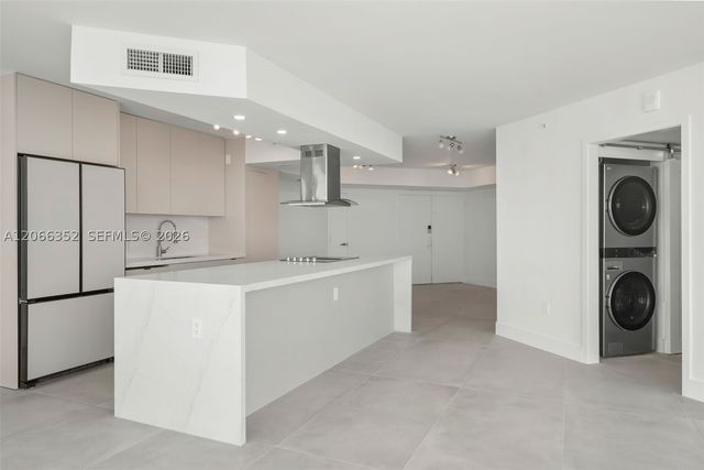 6301 Collins Ave 2307, Miami Beach, FL 33141