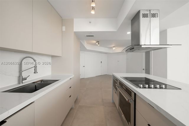 6301 Collins Ave 2307, Miami Beach, FL 33141