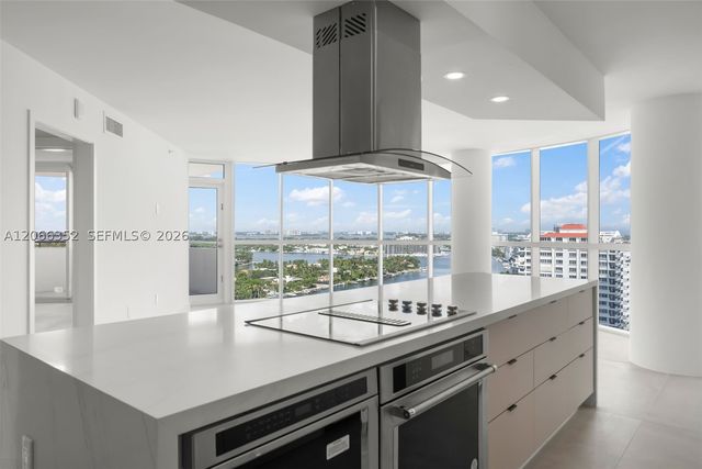 6301 Collins Ave 2307, Miami Beach, FL 33141