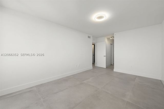 6301 Collins Ave 2307, Miami Beach, FL 33141