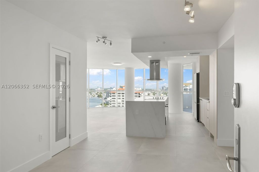 6301 Collins Ave 2307, Miami Beach, FL 33141