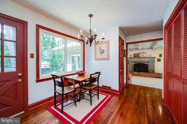 19 BIRCHWOOD RD, Wyomissing, PA 19610