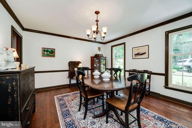 19 BIRCHWOOD RD, Wyomissing, PA 19610