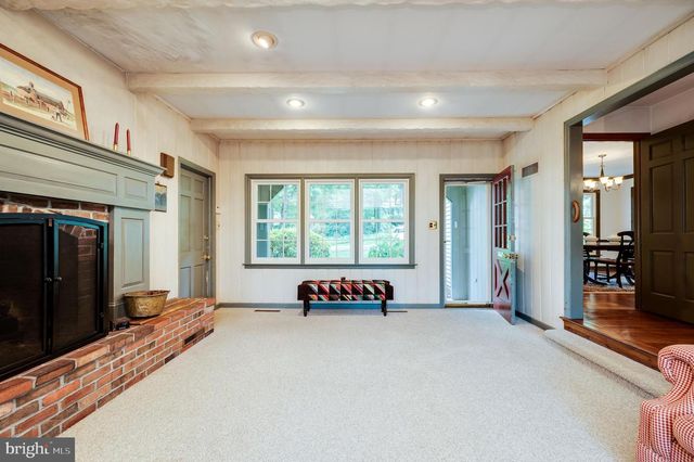 19 BIRCHWOOD RD, Wyomissing, PA 19610