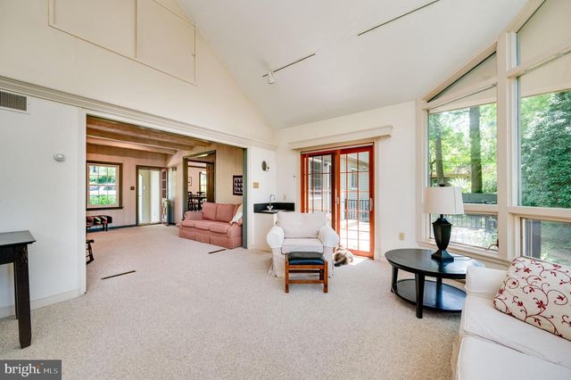19 BIRCHWOOD RD, Wyomissing, PA 19610