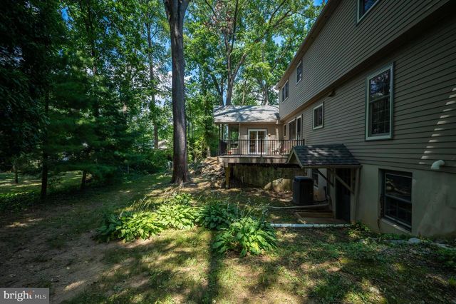 19 BIRCHWOOD RD, Wyomissing, PA 19610