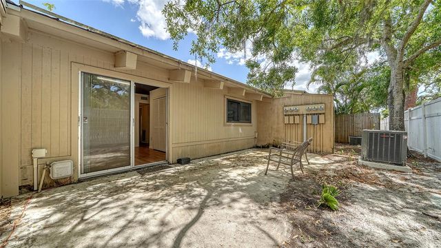 500 N JEFFERSON AVENUE B-5, Sarasota, FL 34237