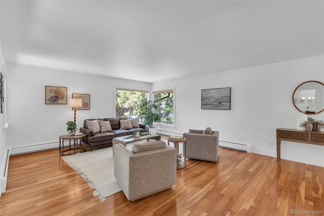 11 Meadowlark Lane, Littleton, CO 80123