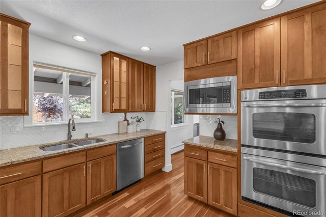 11 Meadowlark Lane, Littleton, CO 80123