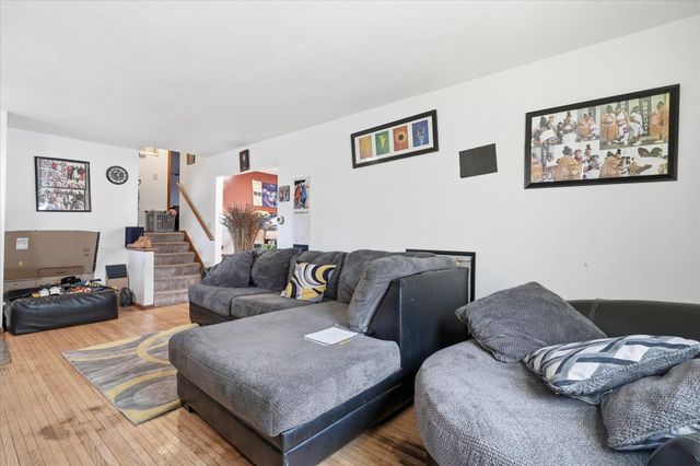 1574 Pacific Street, Saint Paul, MN 55106